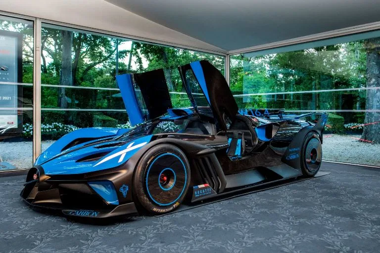 Bugatti Bolide визнаний найкрасивішим гіперкаром року