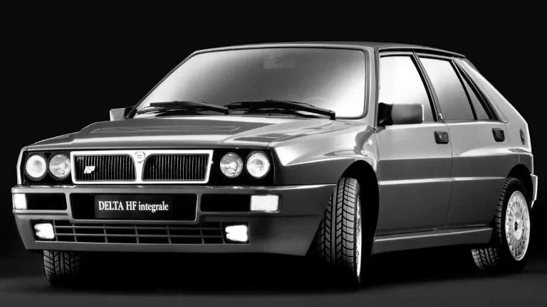 Lancia відродить модель Delta в якості електромобіля
