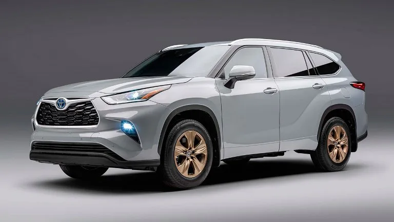 Toyota Highlander 2022 року одержав гібридну версію Bronze Edition