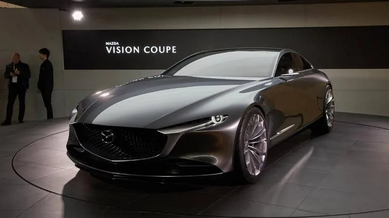 Дебют нової Mazda 6 з заднім приводом відбудеться в першій половині 2022 року