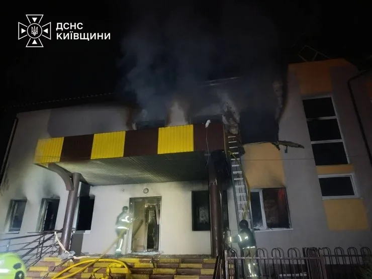 Удары по школам и садикам