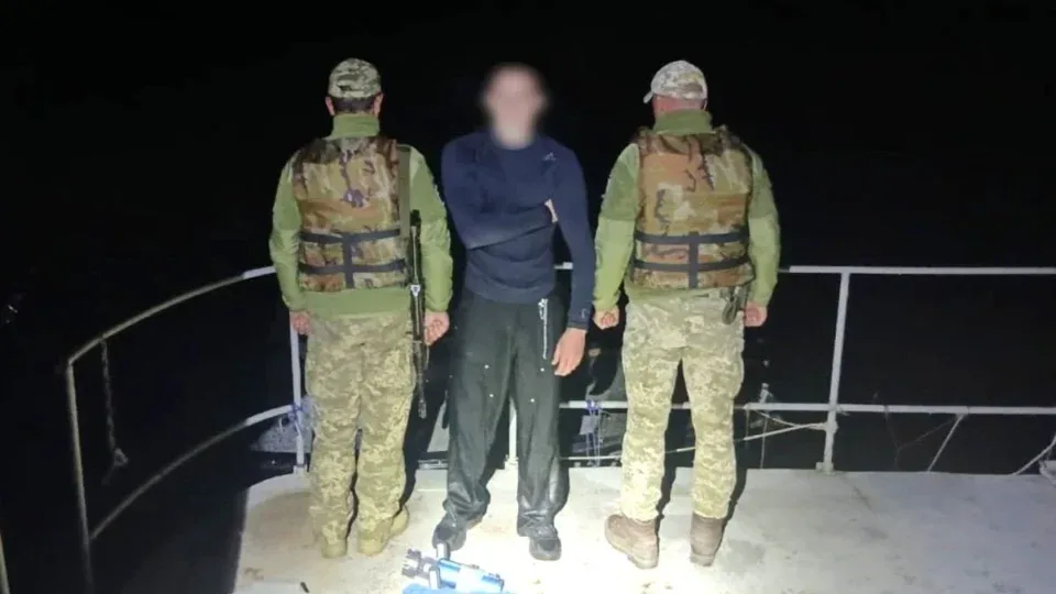 Ухилянт на акваскутері намагався перетнути Дністер, проте не встиг дістатися іншого берега