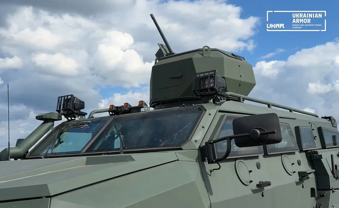 В Україні випробували бронеавтомобіль «Новатор 2» для боротьби з дронами (ВІДЕО)