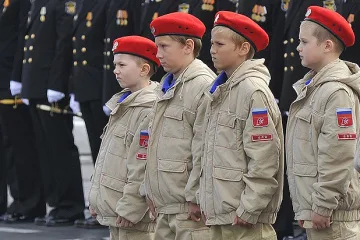 Окупанти залучили до «Юнармії» в Криму та Севастополі 36 тисяч дітей