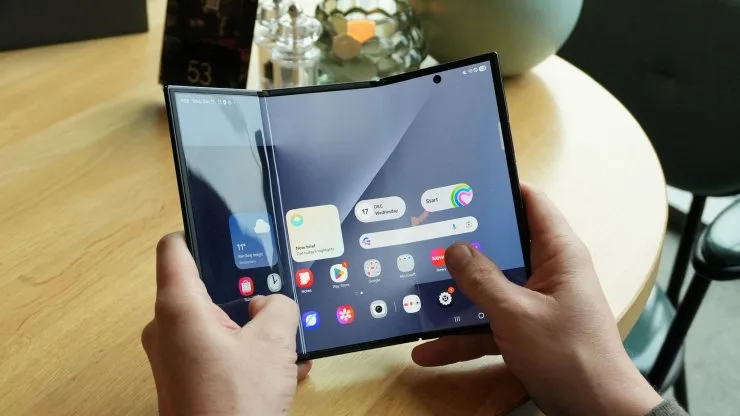 Galaxy Z TriFold