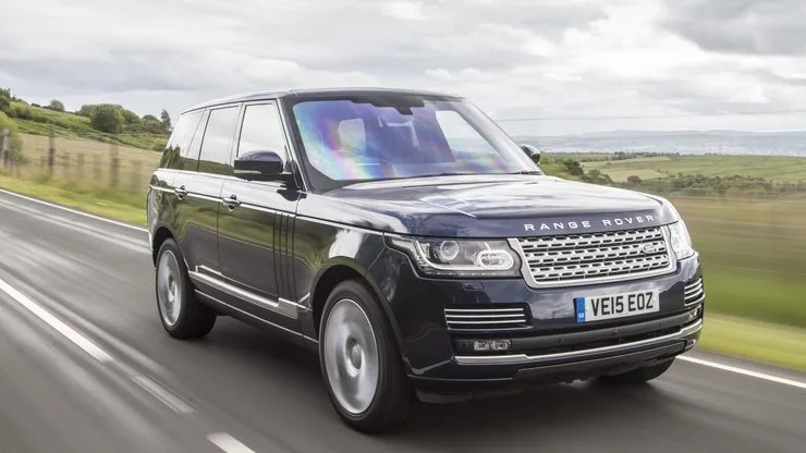 Автомобиль Range Rover