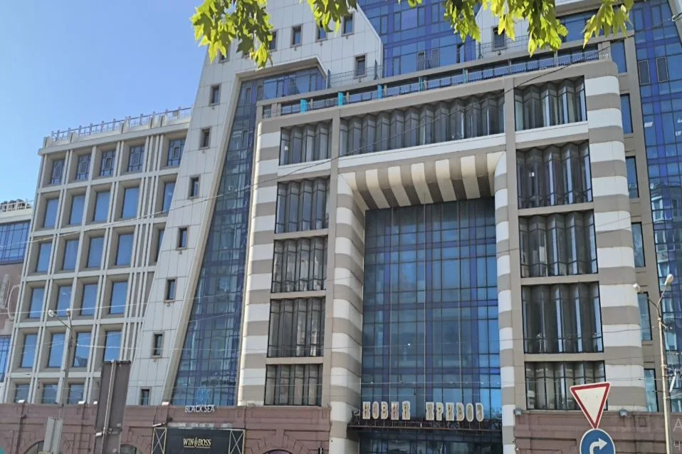 «Новий Привоз» продають за старою ціною