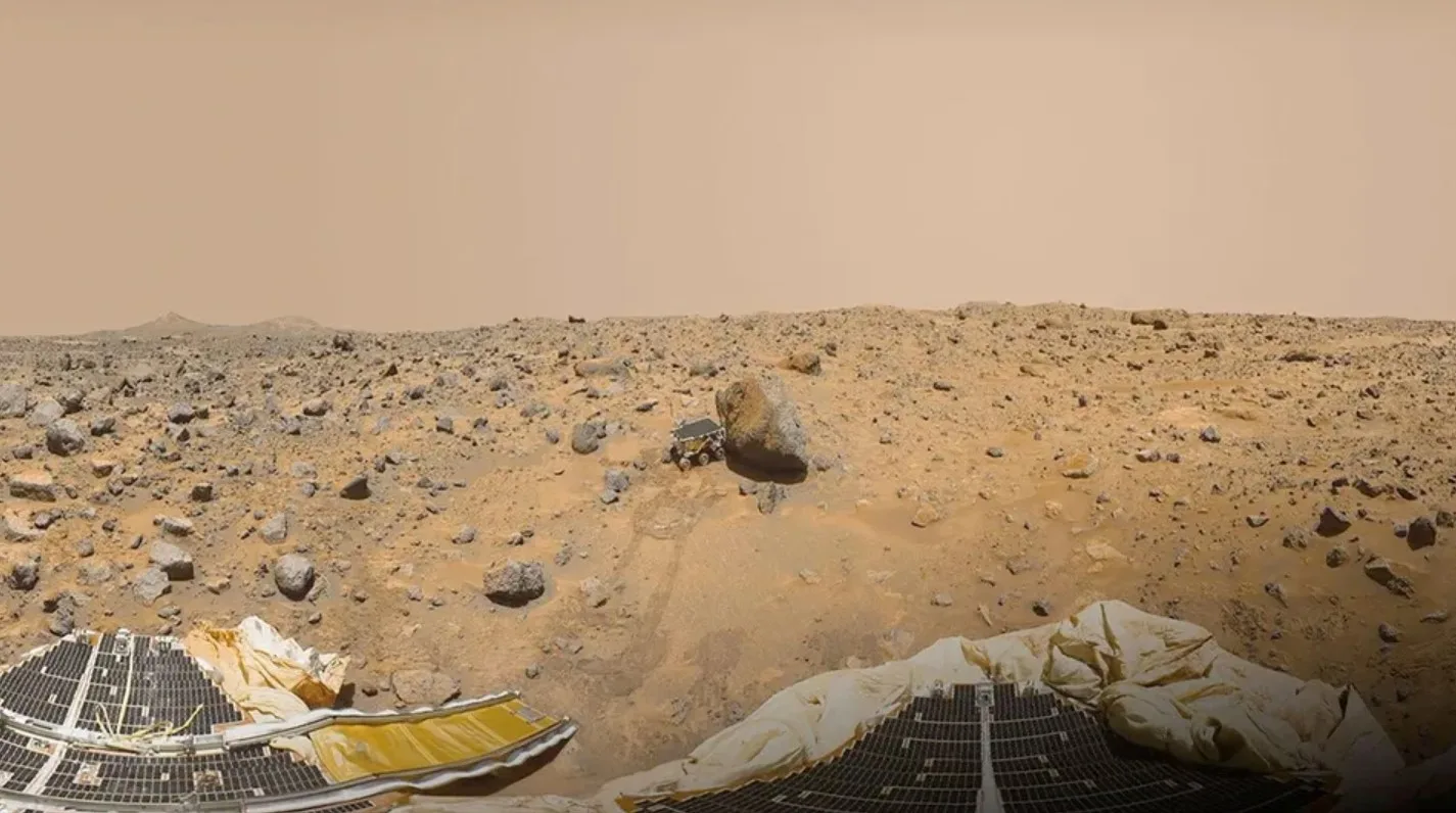 Первый планетоход на Марсе: аппарат NASA передал на Землю последнее сообщение (фото)