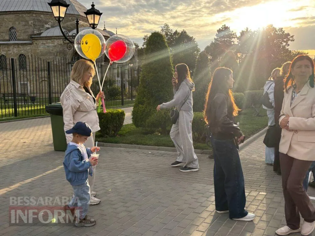 Свято, що об’єднує серця: вечірній концерт на березі Дунаю став яскравим фіналом Дня міста в Ізмаїлі