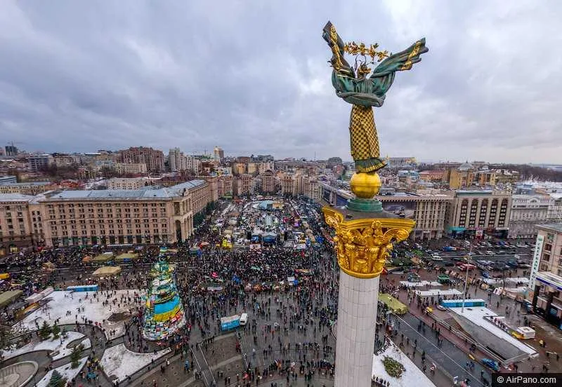 РФ хочет вытащить украинцев на новый "Майдан": что стоит за кампанией Кремля