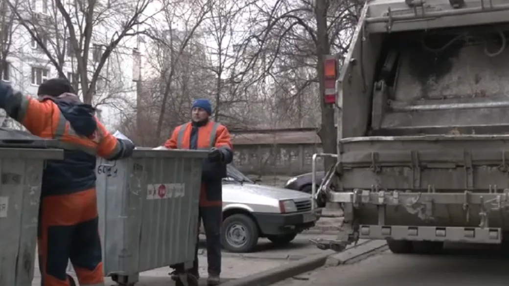 В "днр" с 1 октября увеличивают оплату за вывоз мусора