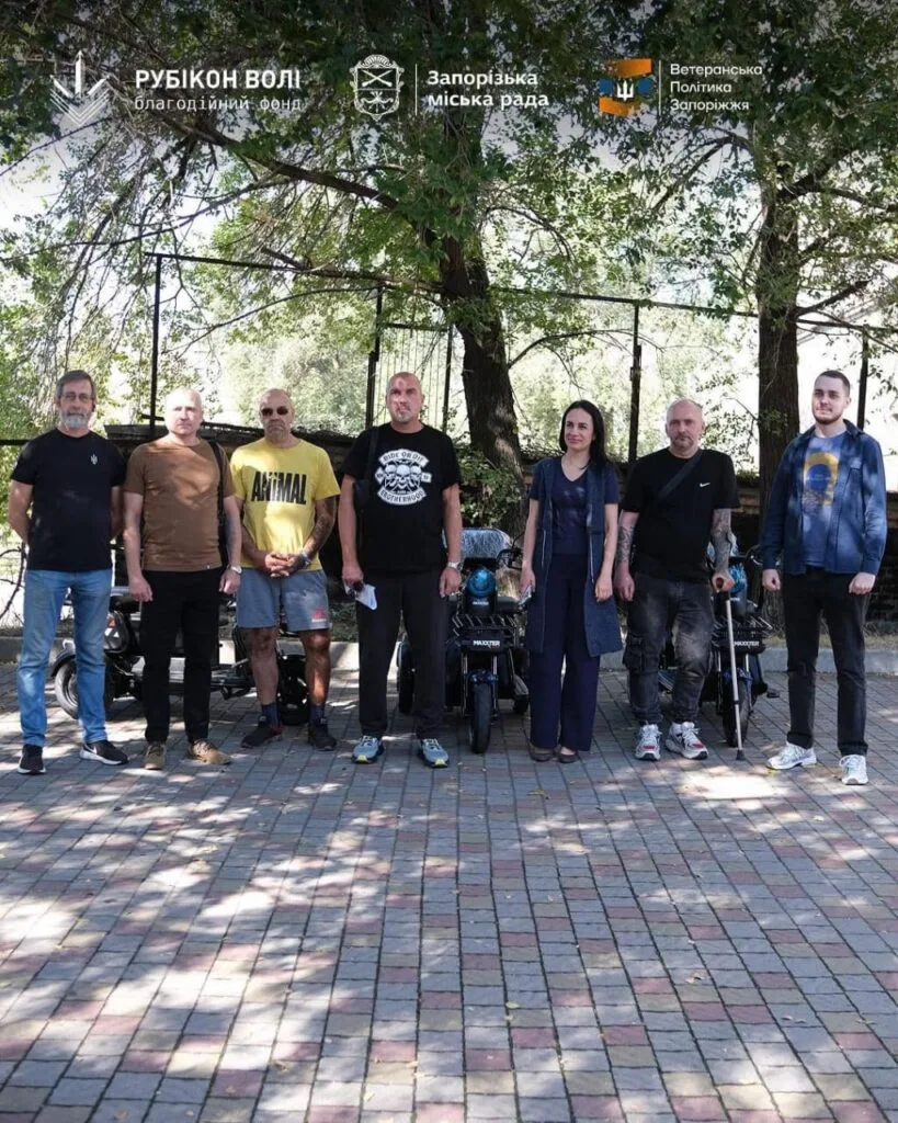 Ветеранам, які живуть у приватному секторі, «Рубікон Волі» також передає електроскутери – їх уже отримали вісім людей.