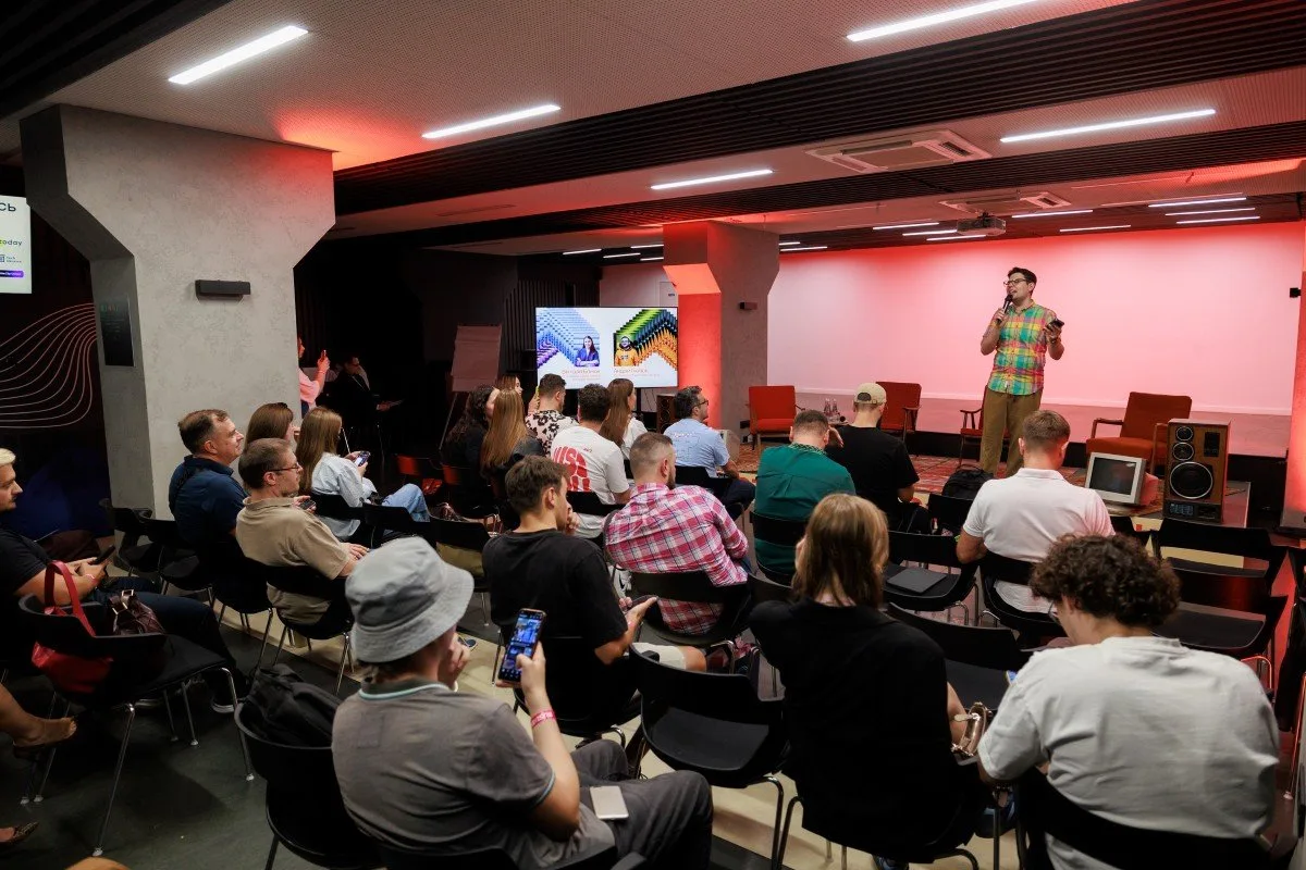 Сцена Business Season Launch «Код Ностальгії: Від Нульових до Майбутнього»