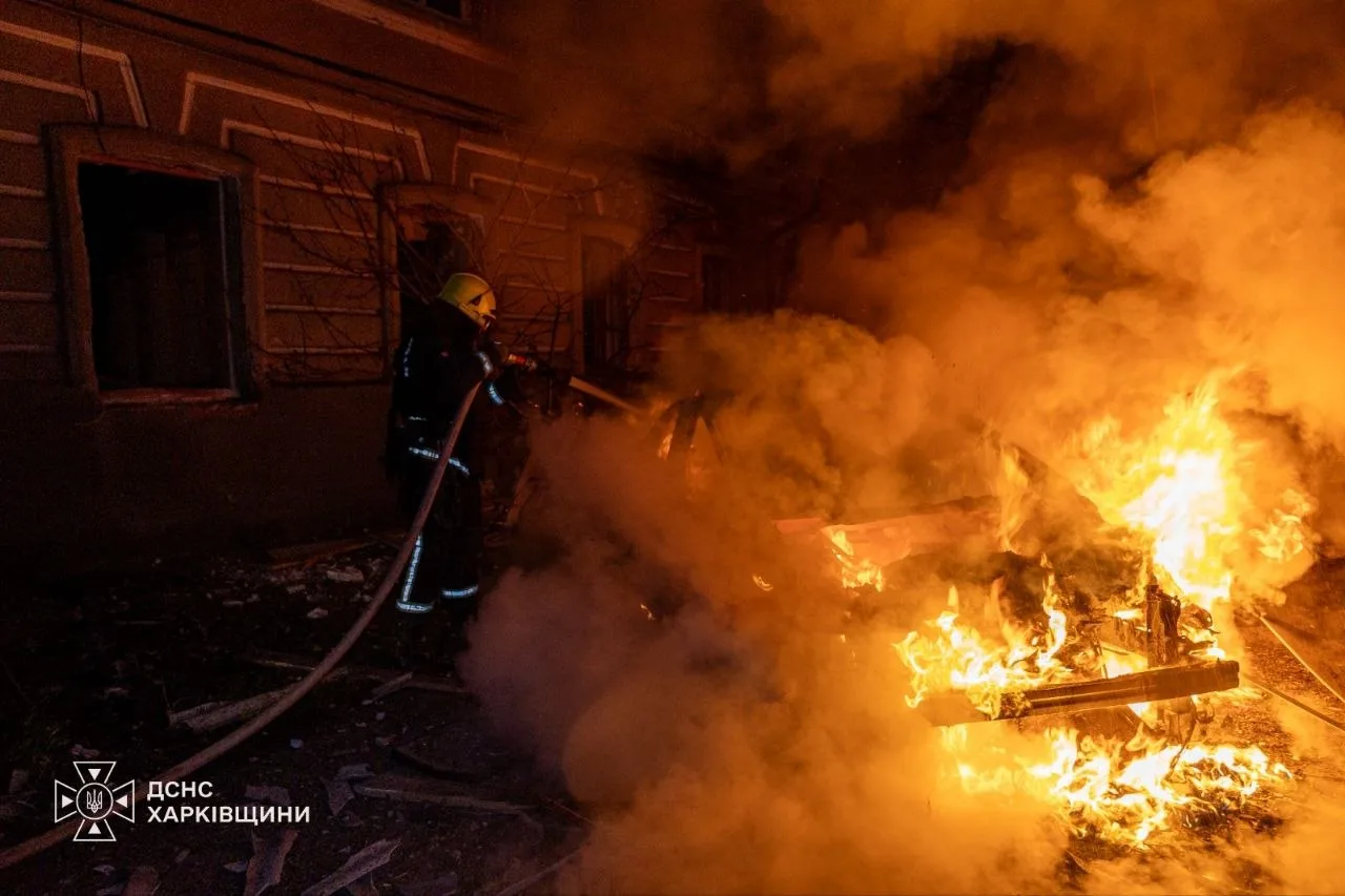 Четверо людей постраждали через нічну атаку дронів на Харків