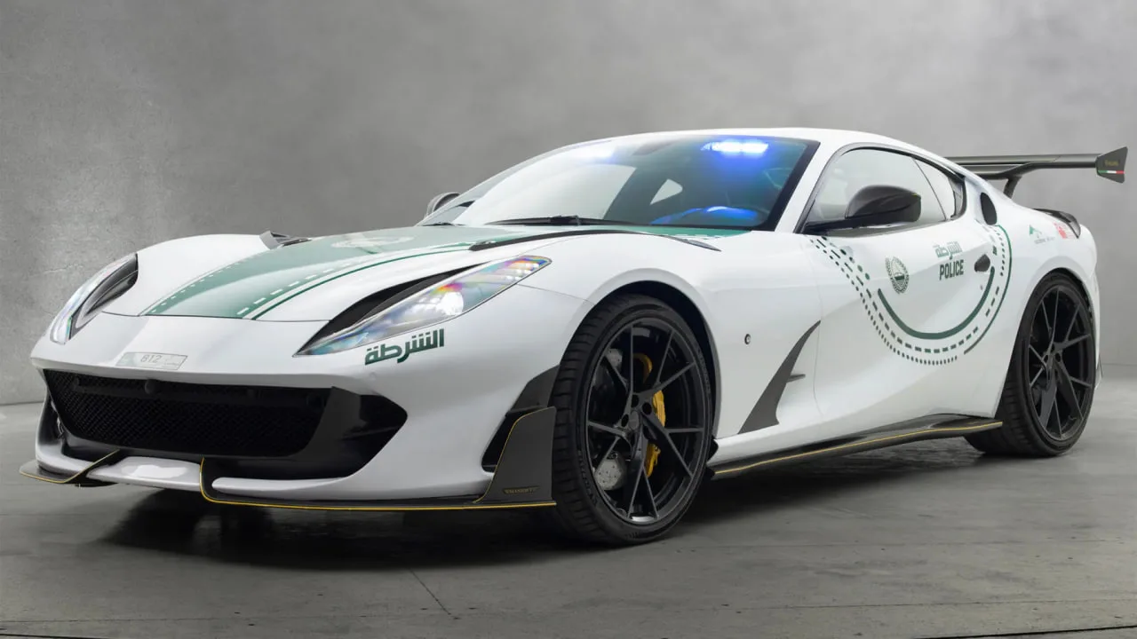 Ferrari 812 мало: одно из самых дорогих ателье мира улучшило авто для полиции Дубая (видео)