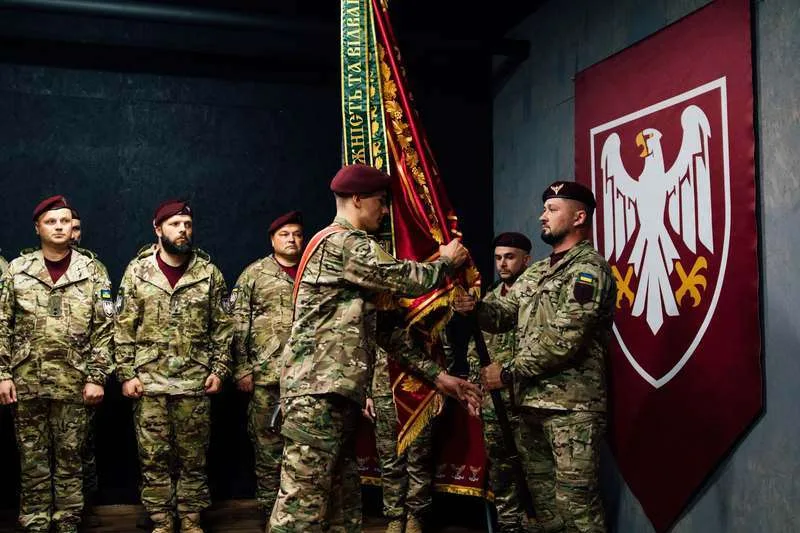 У Буковинських десантників новий командир: Герой України, підполковник Гуцул відтепер очолює корпус 