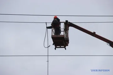 Через нові атаки РФ і негоду є знеструмлення в 11 областях - Укренерго