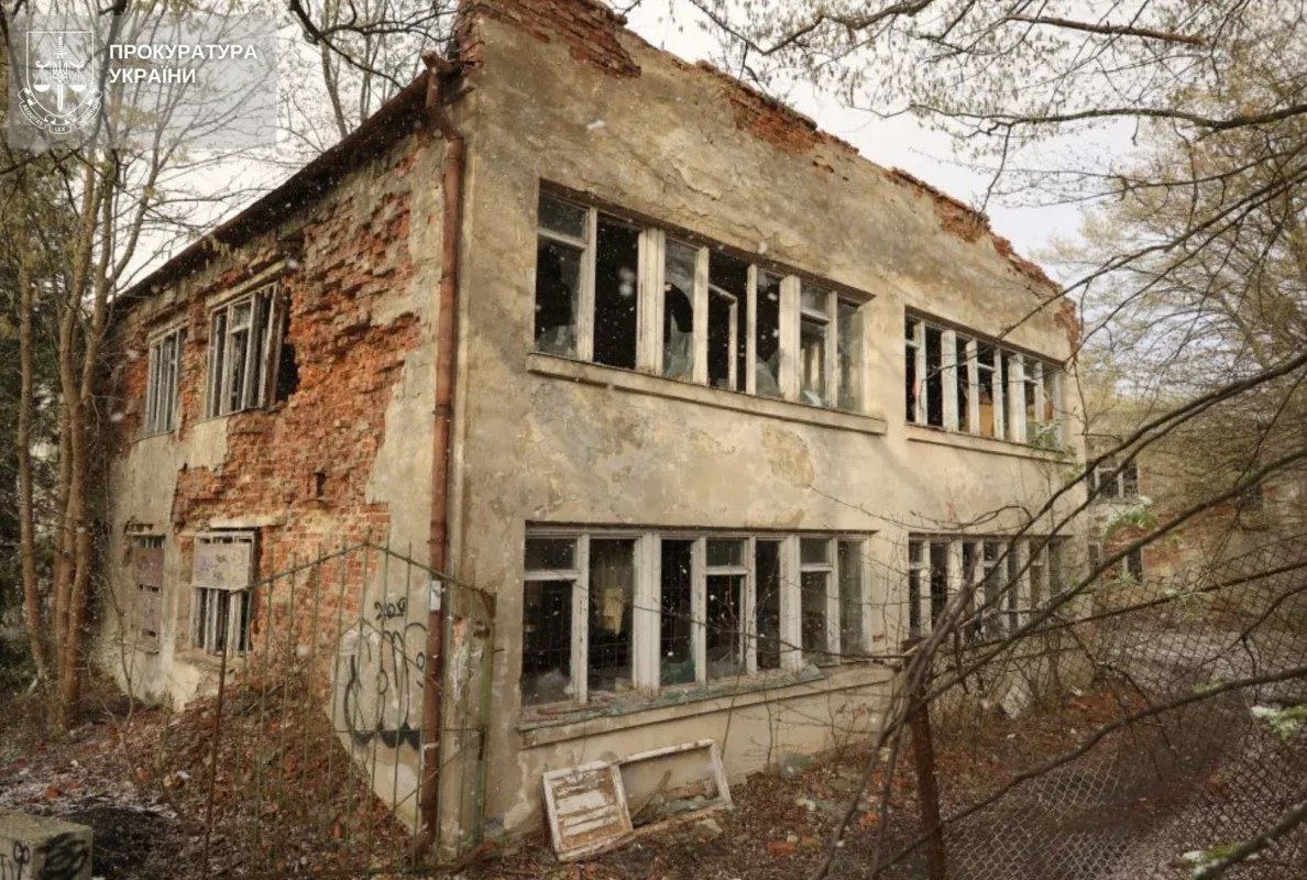 У Львові депутати Садового віддали землю освіти під забудову