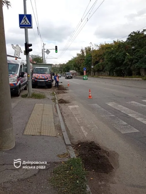 Уже півтори доби героїчні комунальники Дніпра ліквідовують наслідки негоди - 25.09.2026