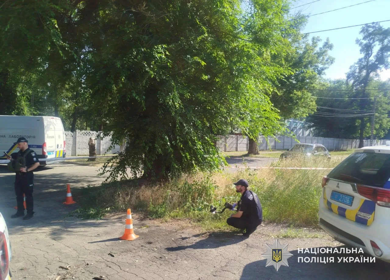 Кинув гранату в поліцейського та військовослужбовця ТЦК: у Кам’янському судитимуть чоловіка - 30.09.2026
