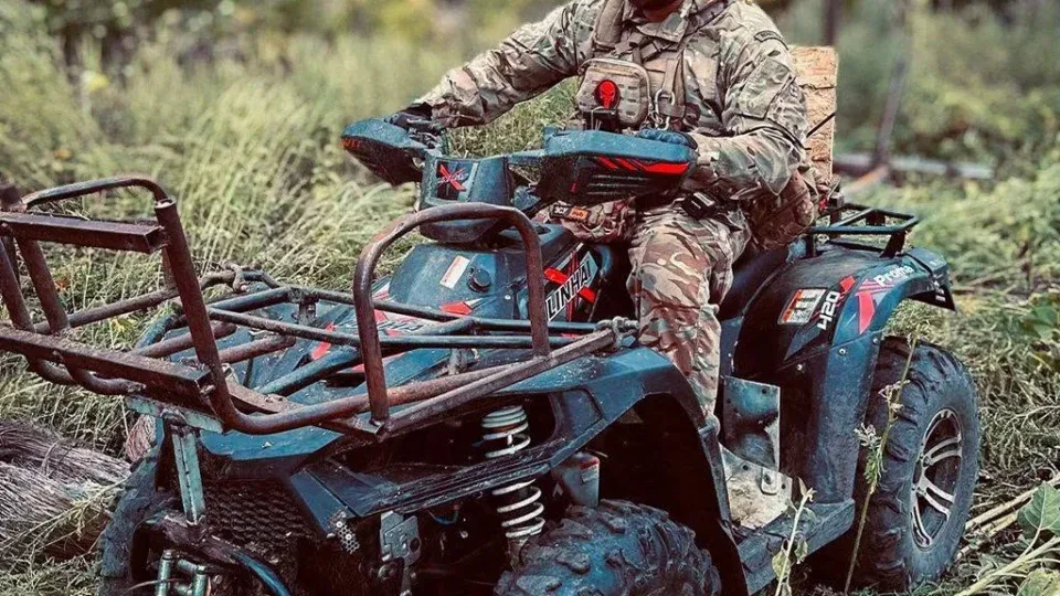 «2608» на корпусі — і саме 26 серпня він чекав у кущах: командир 70-ї збив FPV-«ждуна»