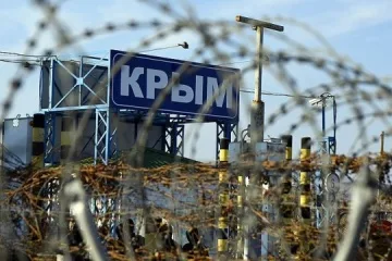 В окупованому Криму вночі лунали вибухи біля двох електростанцій - соцмережі