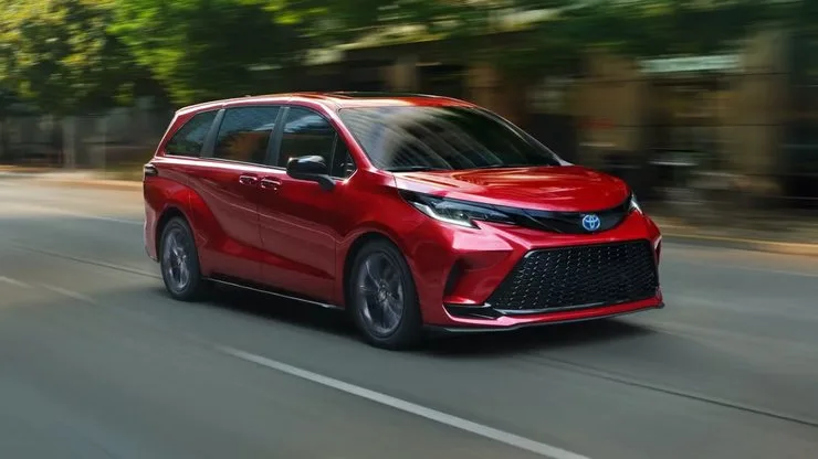 Автомобиль Toyota Sienna Hybrid 2026 года