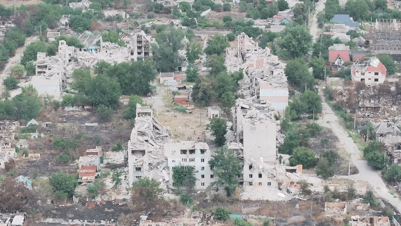 Пошматовані будинки