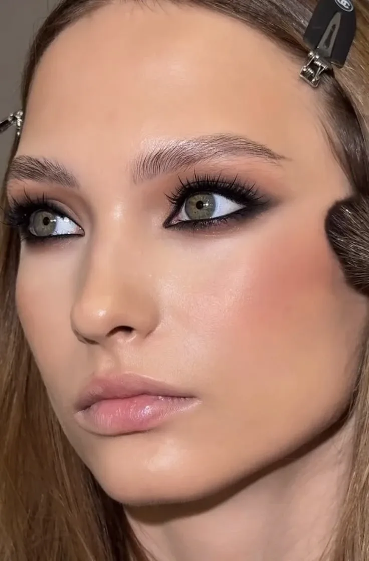 Kohl eyes