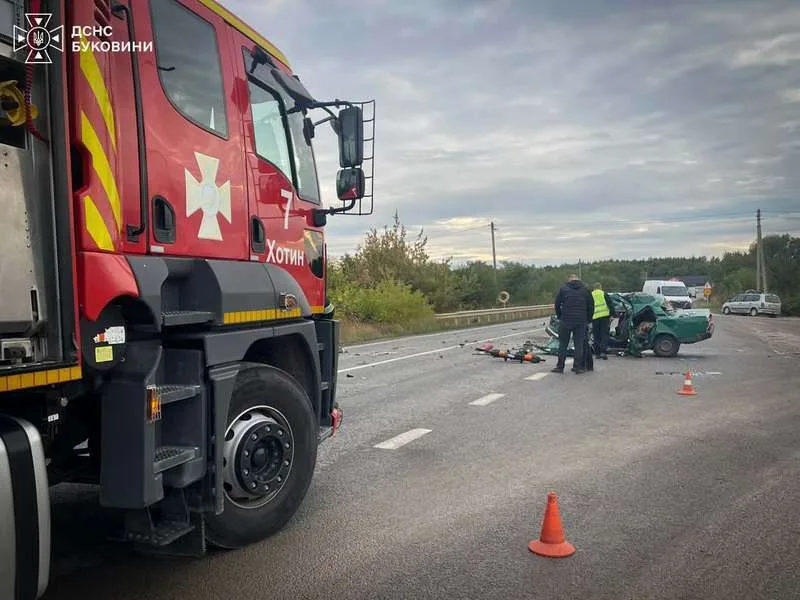 Смертельна автотроща на трасі у Недобоївцях забрала життя двох людей