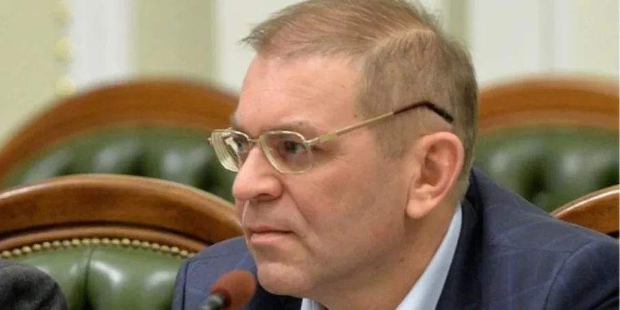 Пам'ятаєте такого нардепа-фронтовика? Пашинський пішов на угоду зі слідством. Він має перерахувати на рахунок благодійного фонду Спільнота Стерненка 100 млн гривень, і це ще не все