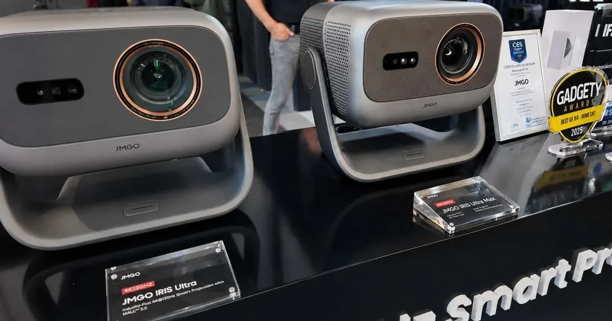 Тризонний лазерний проєктор IRIS показує чітке 4K з частотою 120 Гц