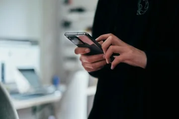Українців попереджають про шахрайські розсилки «платіжок за світло»
