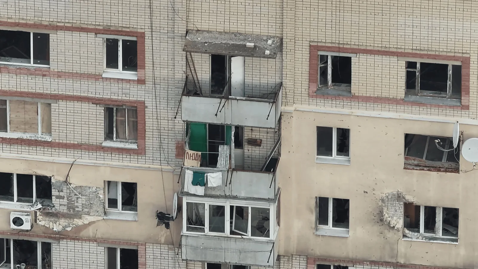Балкони будинків в Олешках Усі фото – 34-та окрема бригада морської піхоти "Борисфен"