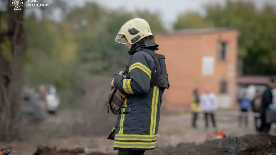 У Сумах російські КАБи вбили літню жінку та 16-річну дівчину, ще п’ятеро людей постраждали 