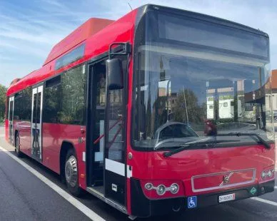Німеччина та Швейцарія подарували Тростянцю автобус та 30 велосипедів