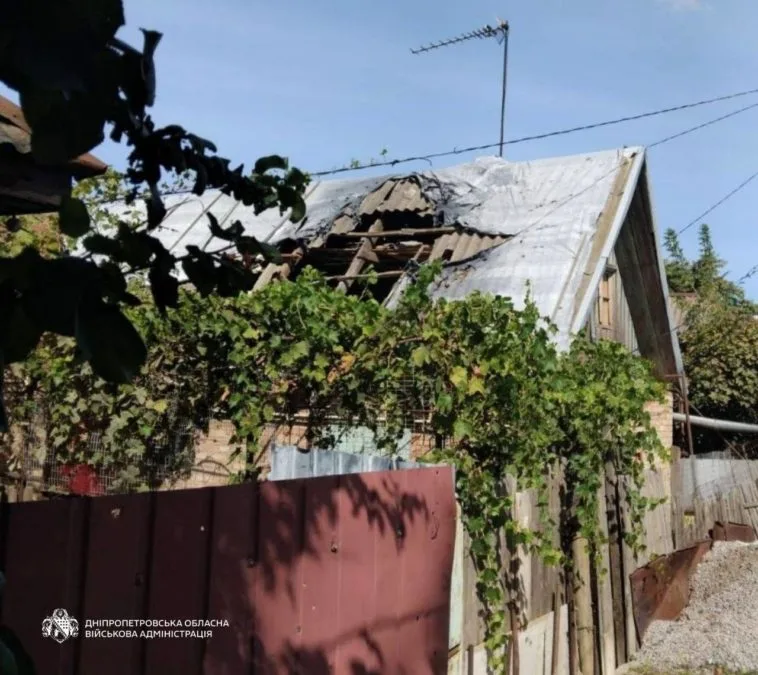 Двоє загиблих і п’ятеро поранених, серед них діти: рф майже 50 разів атакувала Дніпропетровщину - 26.09.2026