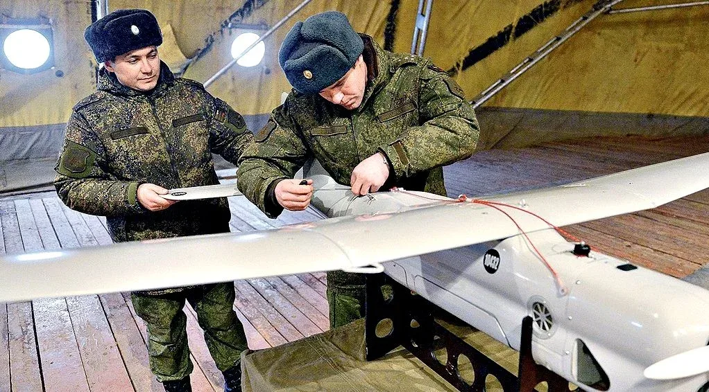 Російські військові з БПЛА