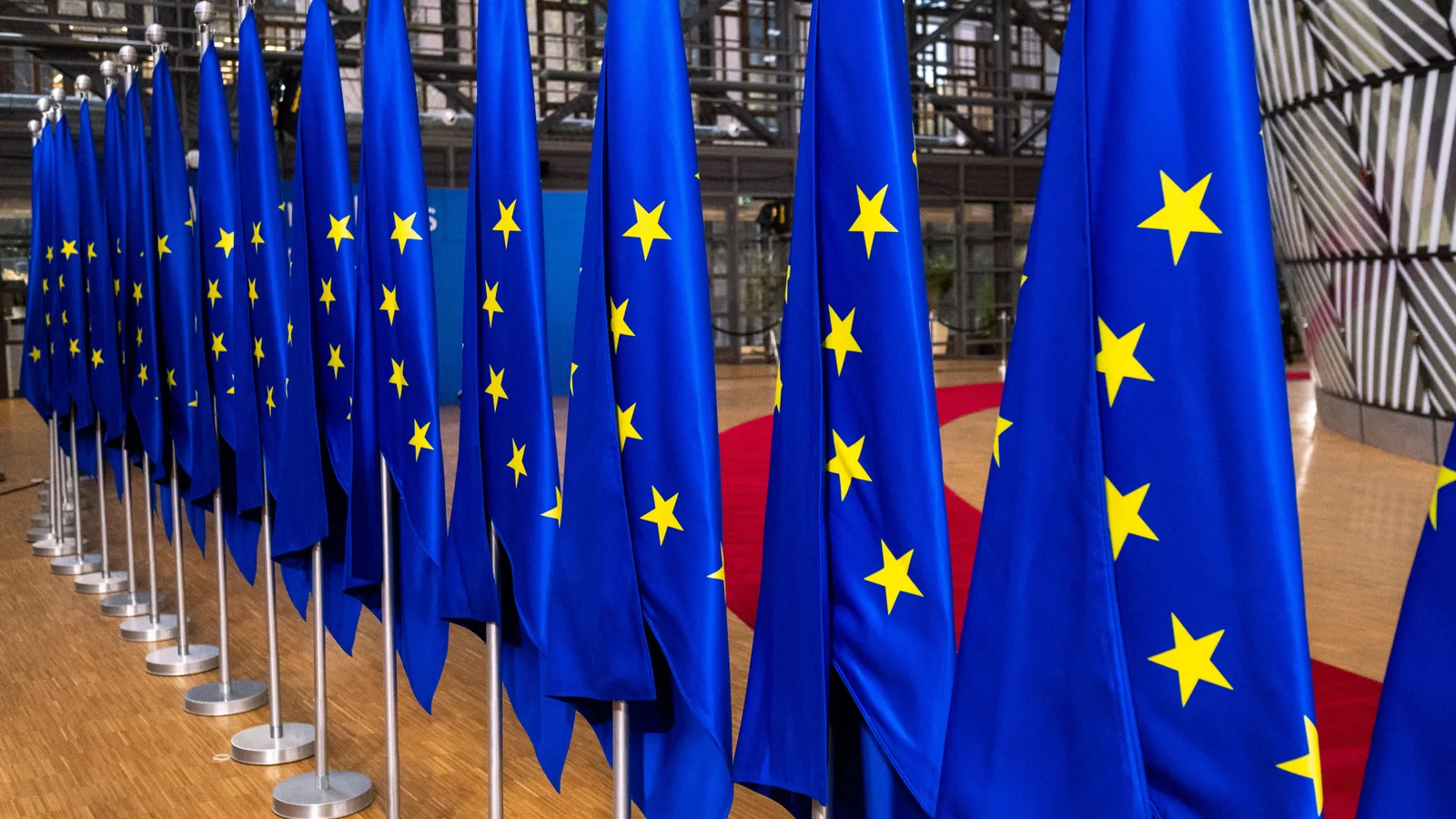 П’ять країн ЄС планують із 2027 року висилати за межі блоку мігрантів, яким відмовили у притулку