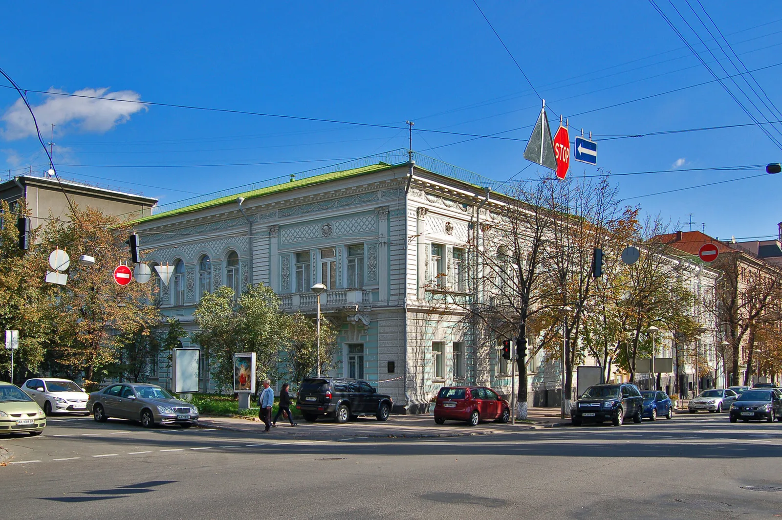 Російська атака пошкодила Національний музей Тараса Шевченка у Києві
