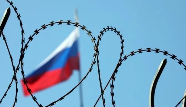 Росіянам заборонили вивозити понад 1 млн рублів до низки сусідніх країн