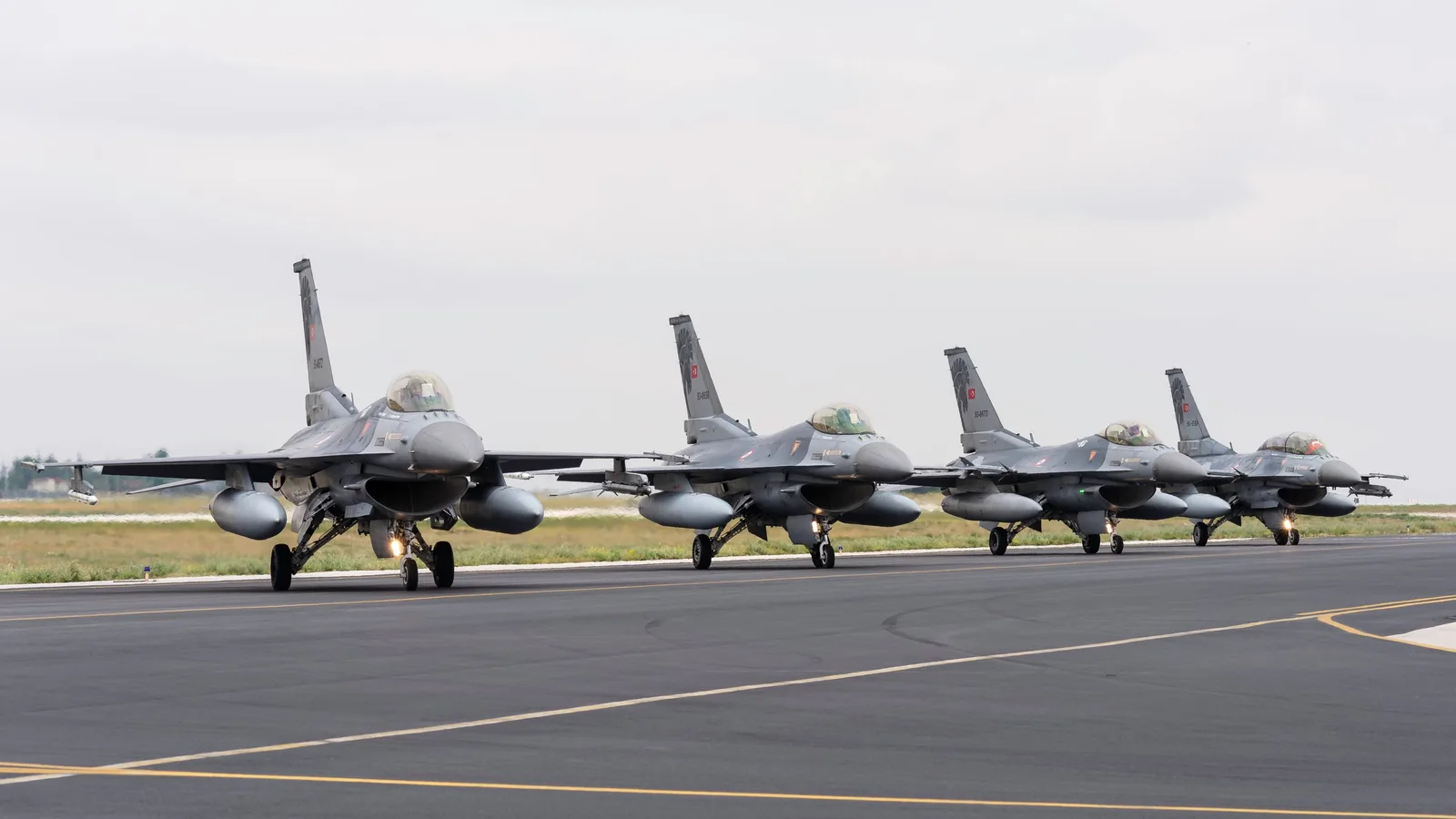 Украинские F-16 бьют врага даже с ограниченным боекомплектом: сколько целей удалось уничтожить