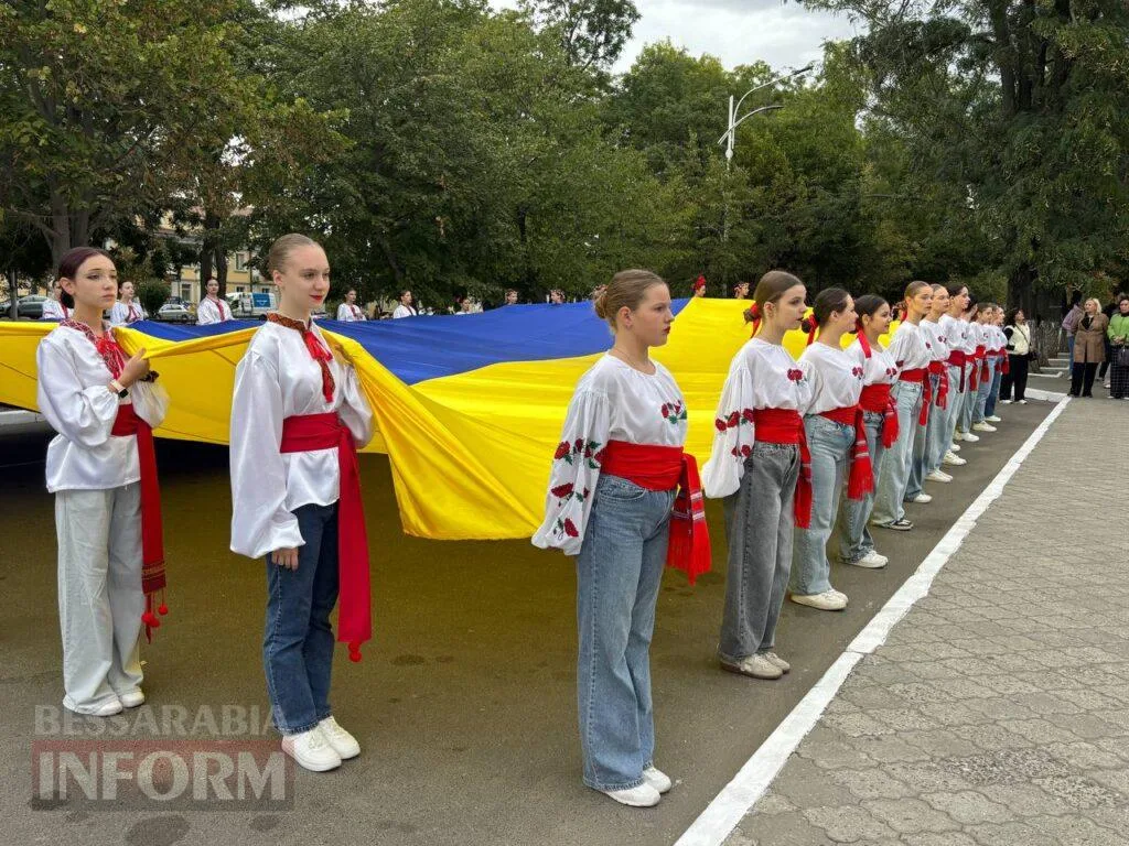 Ізмаїл урочисто відзначає 436-ту річницю з шаною до Героїв та вірою у Перемогу