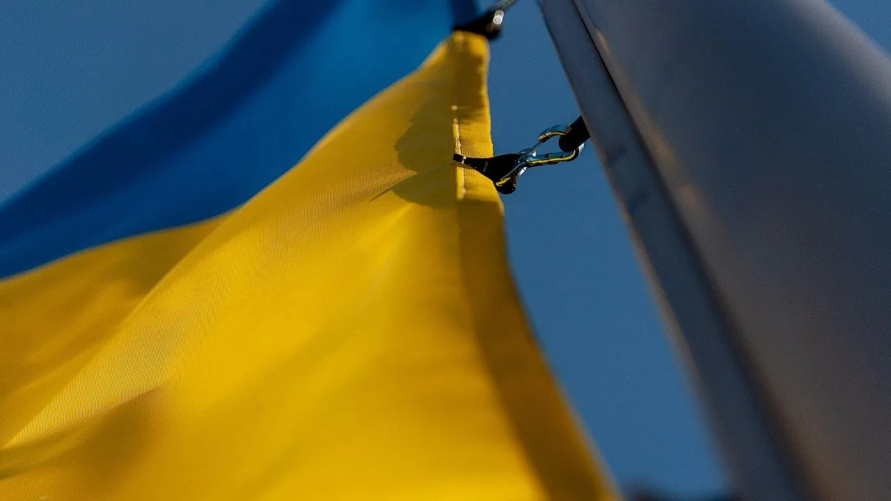 Міжнародний Реєстр збитків відкрив усі 43 категорії заяв: як подати заявку в Дії прапор України
