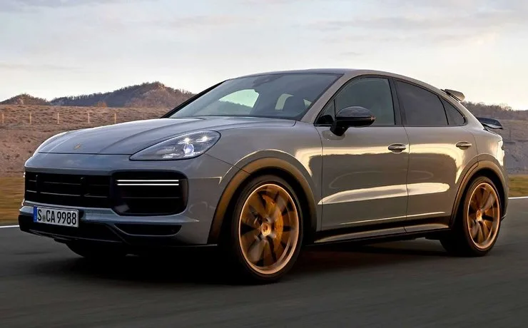 Автомобиль Porsche Cayenne