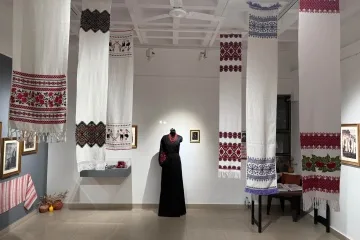 У столиці Індії відкрили виставку «Вишиванка: вишиті історії України»