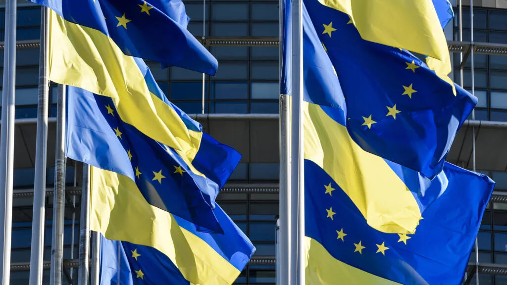 ЕС снова берется за украинский вопрос: какую страну будут убеждать снять блокаду