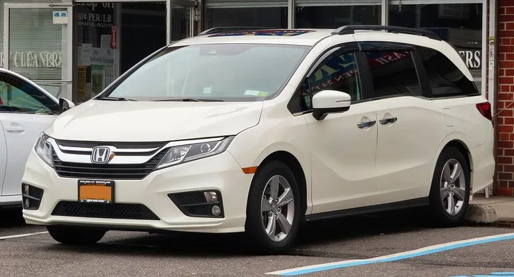 Автомобиль Honda Odyssey