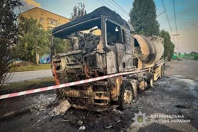Окупанти продовжують завдавати ударів ФПВ-дронами по цивільному транспорту в Сумах