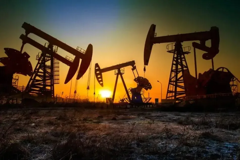 ОПЕК+ погодилася не змінювати цілі видобутку нафти у листопаді